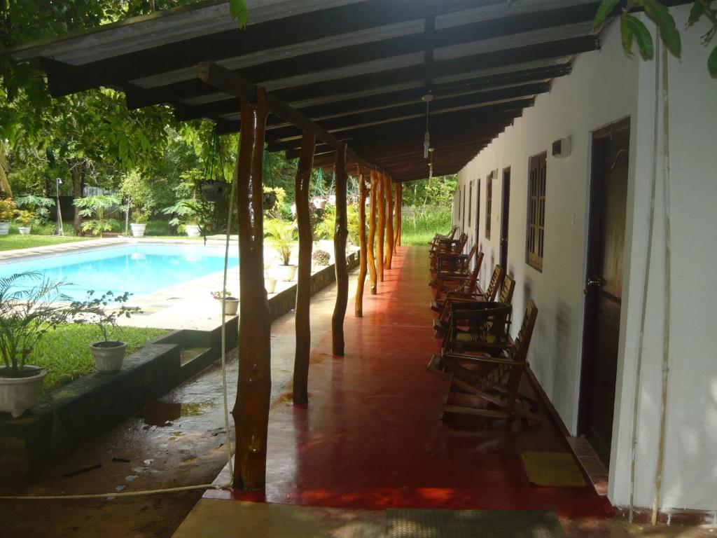 Sunrise Holiday Resort Habarana Extérieur photo
